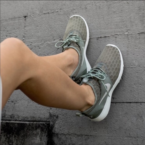 NWT Nike Juvenate Rare - Picture 3 of 8